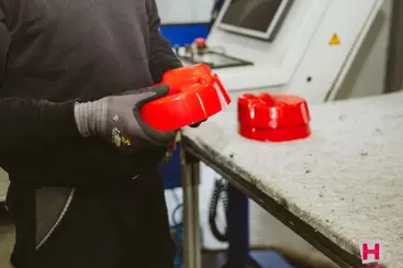Thermoformteile nach CNC-Fräsen